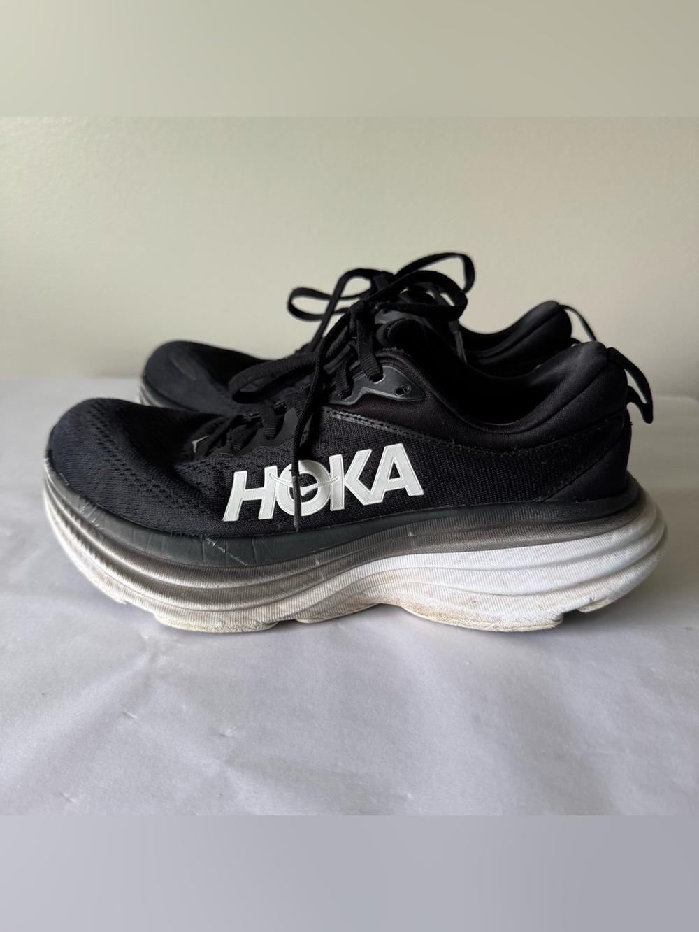 HOKA Size 6.5 BONDI 8 Women’s Sneakers